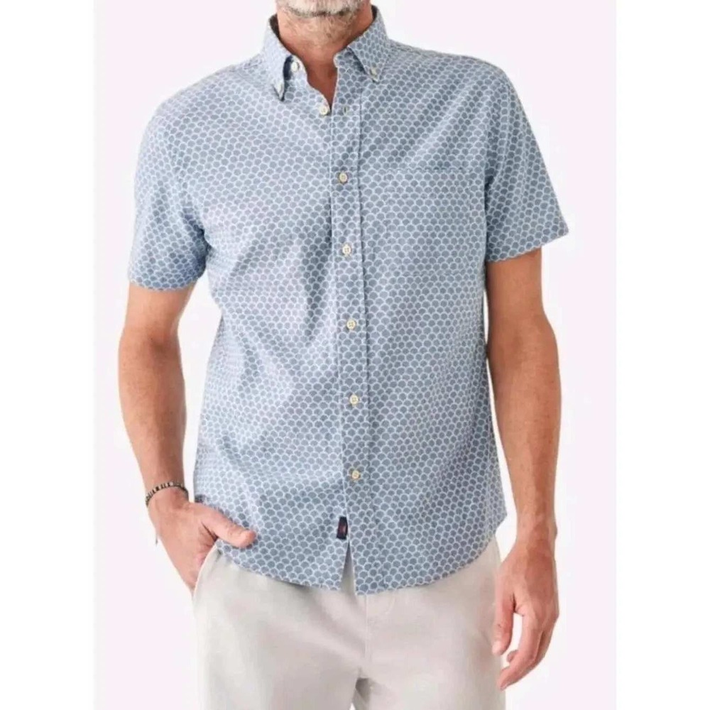 Faherty Shirt Mens L Playa Fish Scale Blue Button Up Short Sleeve Cotton Stretch